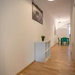 Lovely 1-bedroom In Appartement *