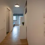 Urban I No Stairs I 24h Contactless Check-in