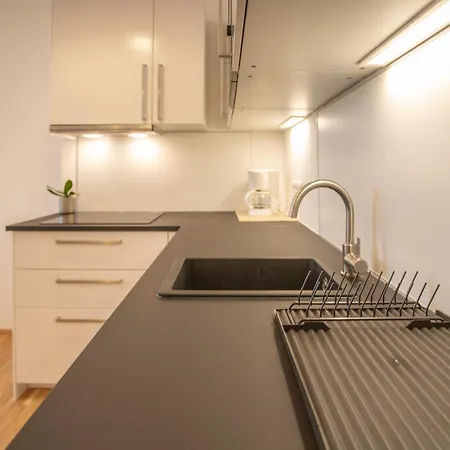 Urban I No Stairs I 24h Contactless Check-in İnnsbruck